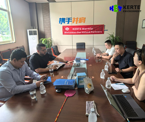 Приветствуем клиентов из Колумбии на заводе фильтр-прессов KERTE
